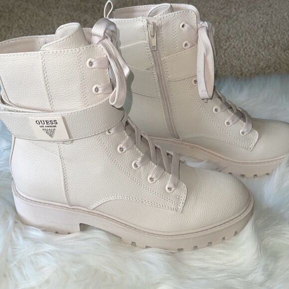 Guess Women’s Ankle Combat Boots Ivory New without Box.size 8.5 - Picture 1 of 9